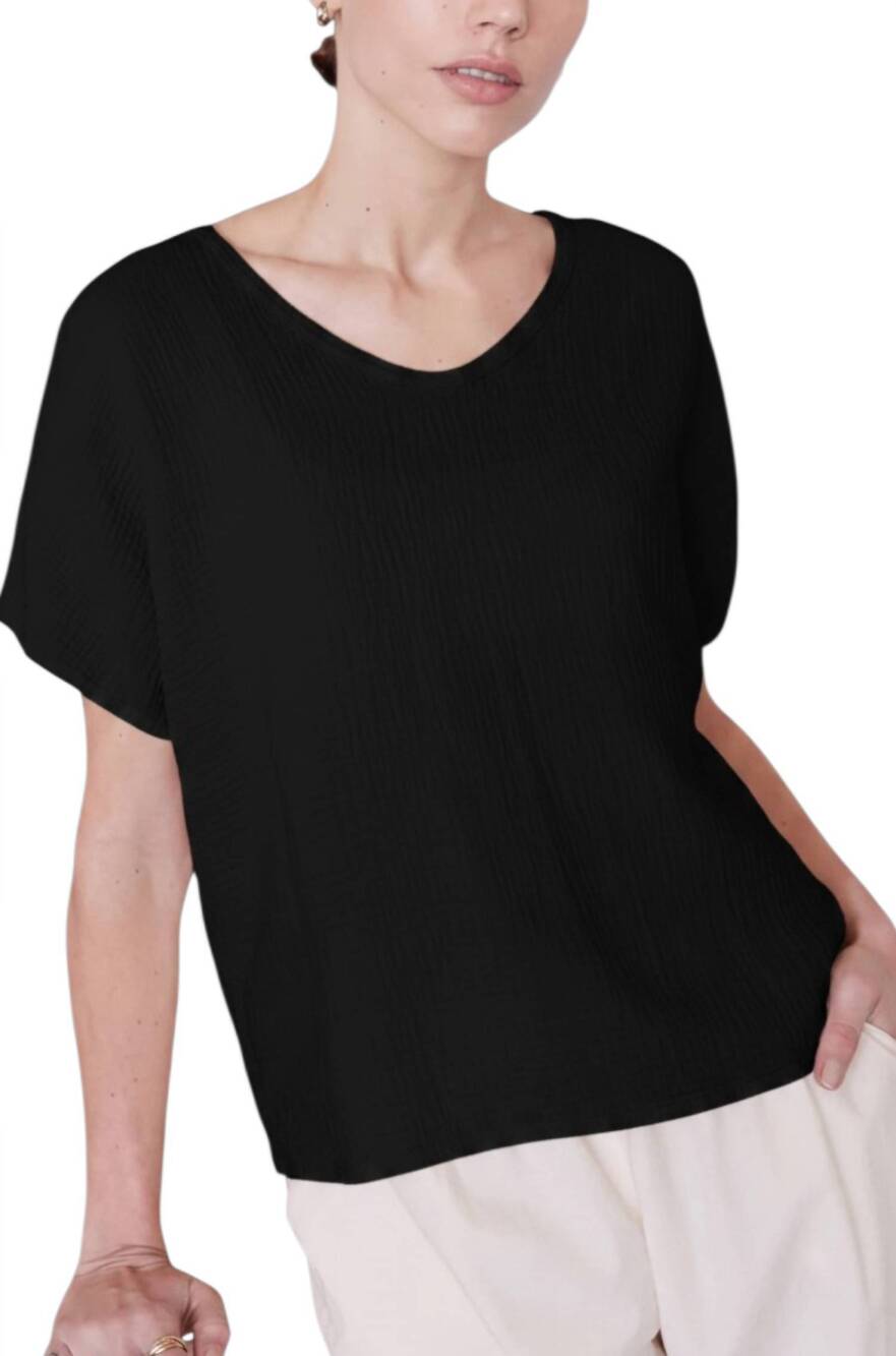 NEW IT IS WELL L.A. short sleeve gauze top in black